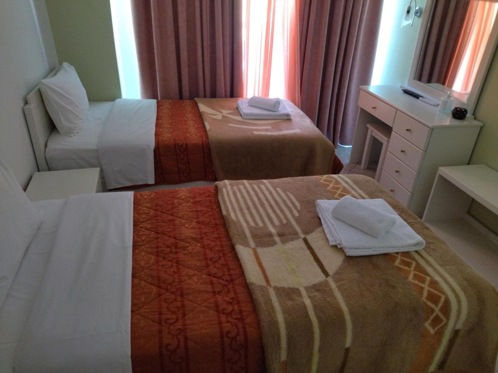Hotel Chrisi Akti Nafpaktos Habitación foto